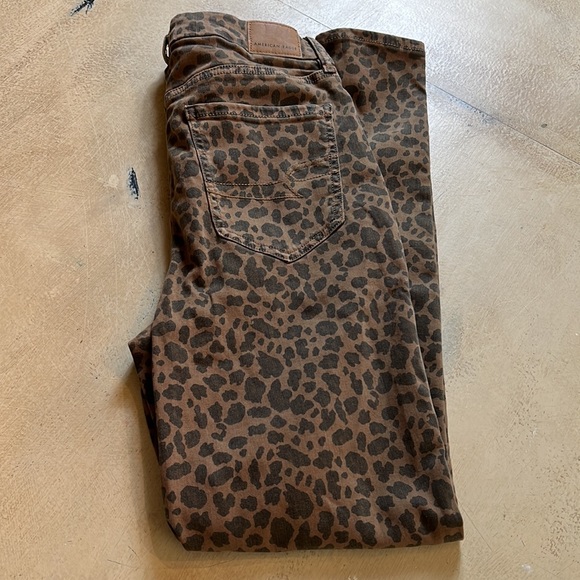 American Eagle Outfitters Denim - American Eagle,Leopard Print, jeans,curvy super high rise jegging,size 8,stretch
